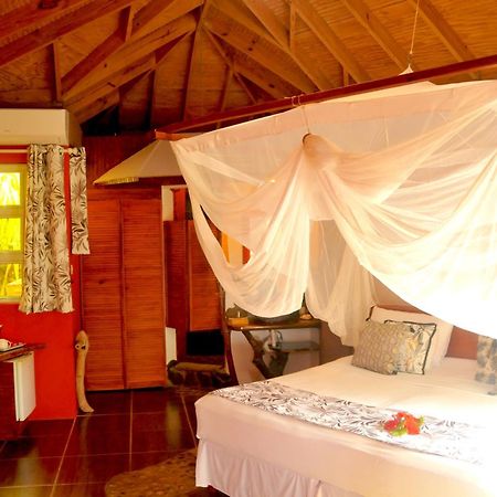 Mango Island Lodges Saint Joseph Extérieur photo