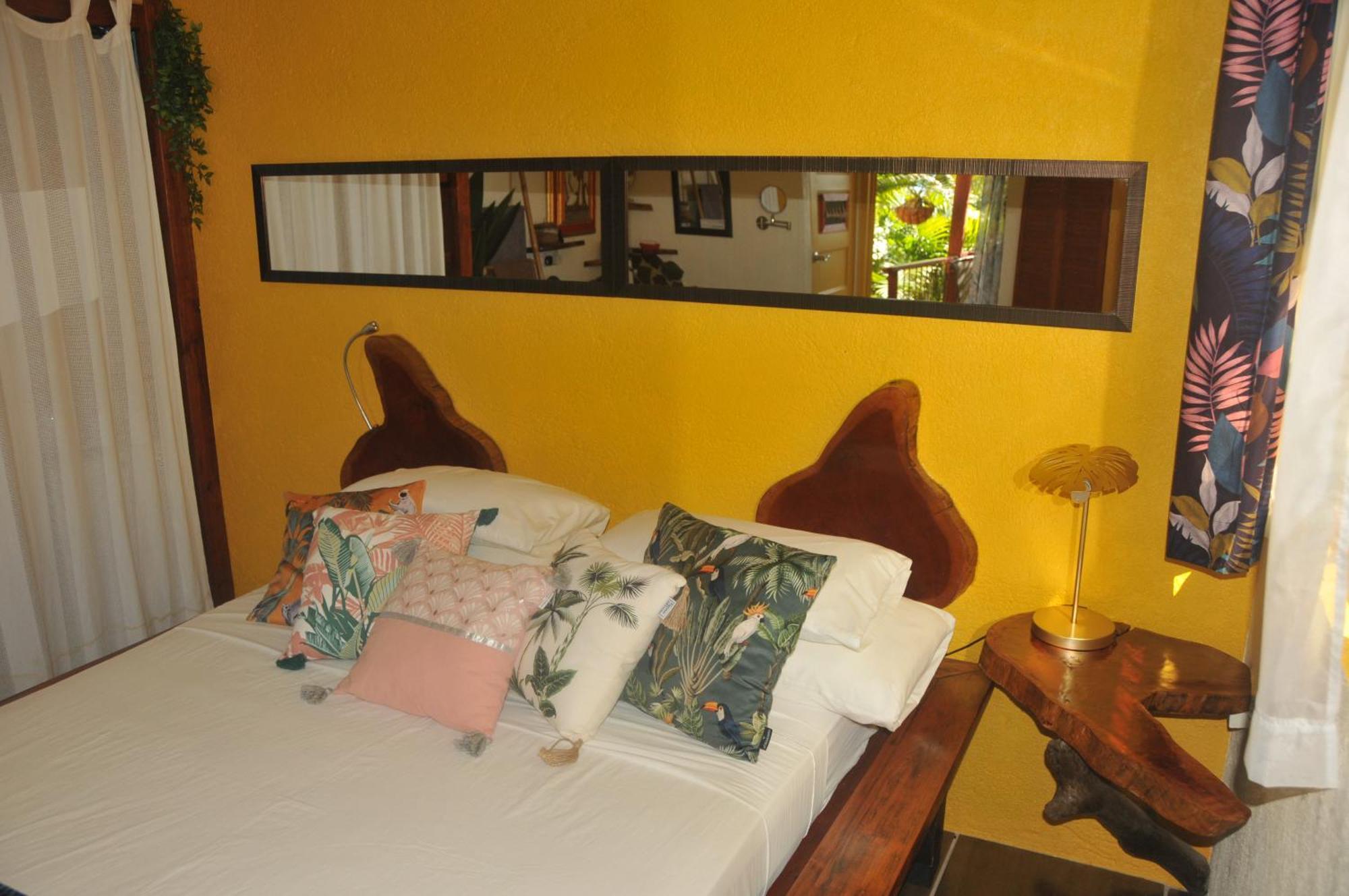 Mango Island Lodges Saint Joseph Extérieur photo