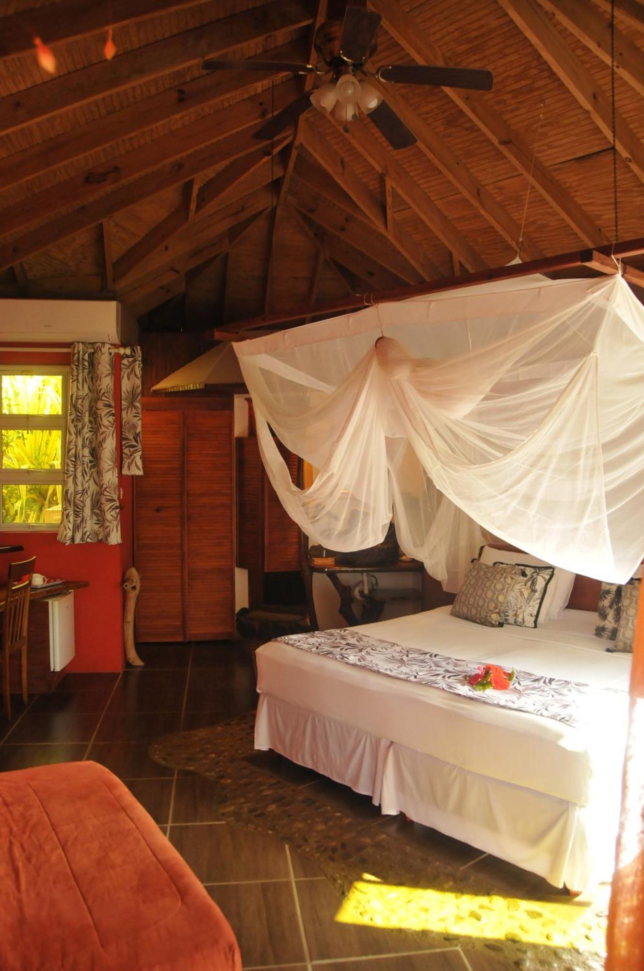 Mango Island Lodges Saint Joseph Extérieur photo