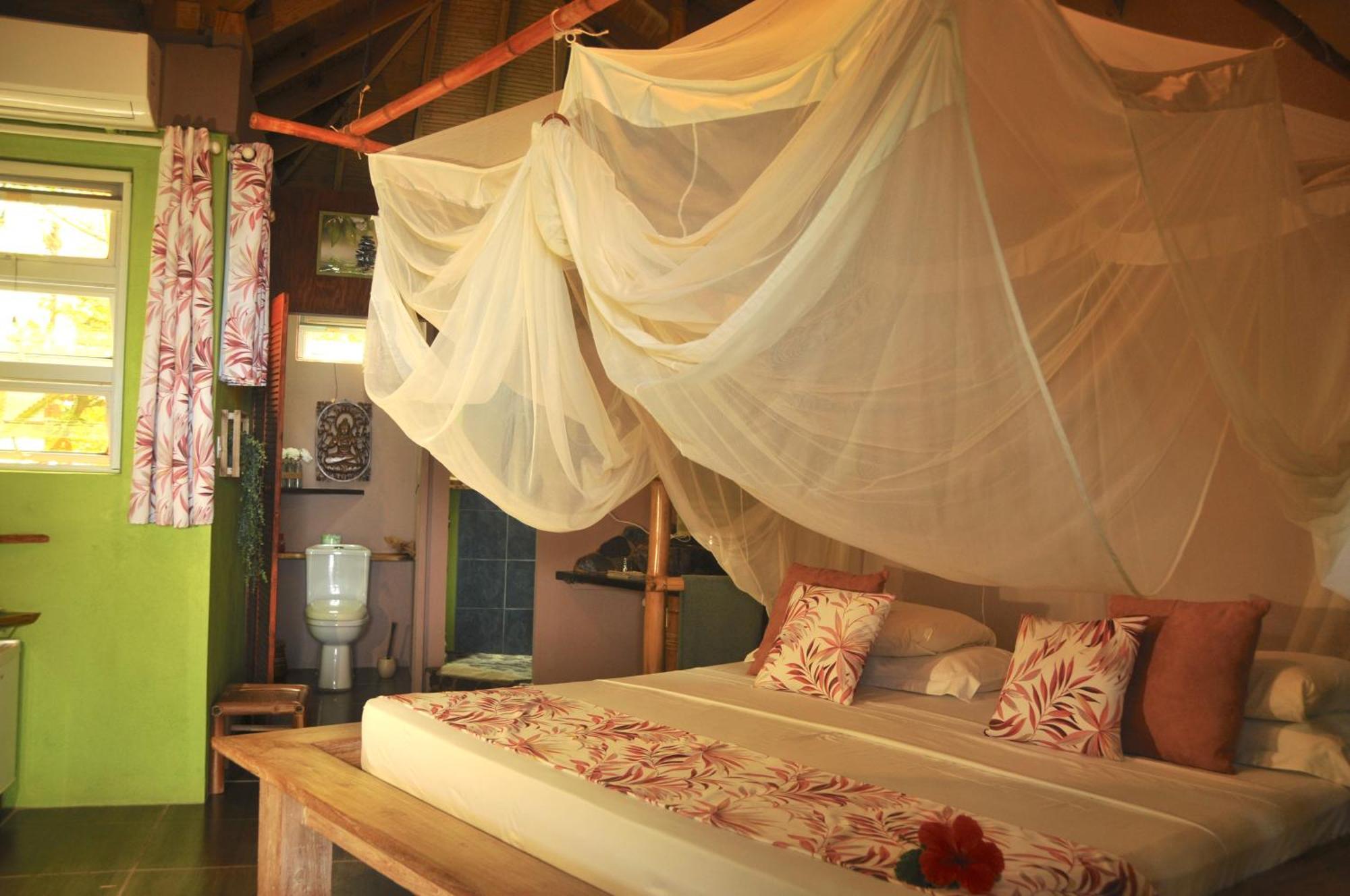 Mango Island Lodges Saint Joseph Extérieur photo